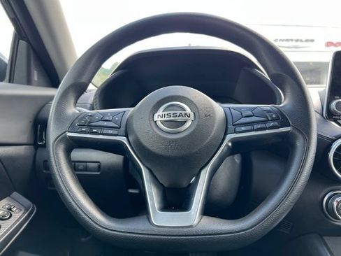 Used 2023 Nissan Sentra SV FWD image 16