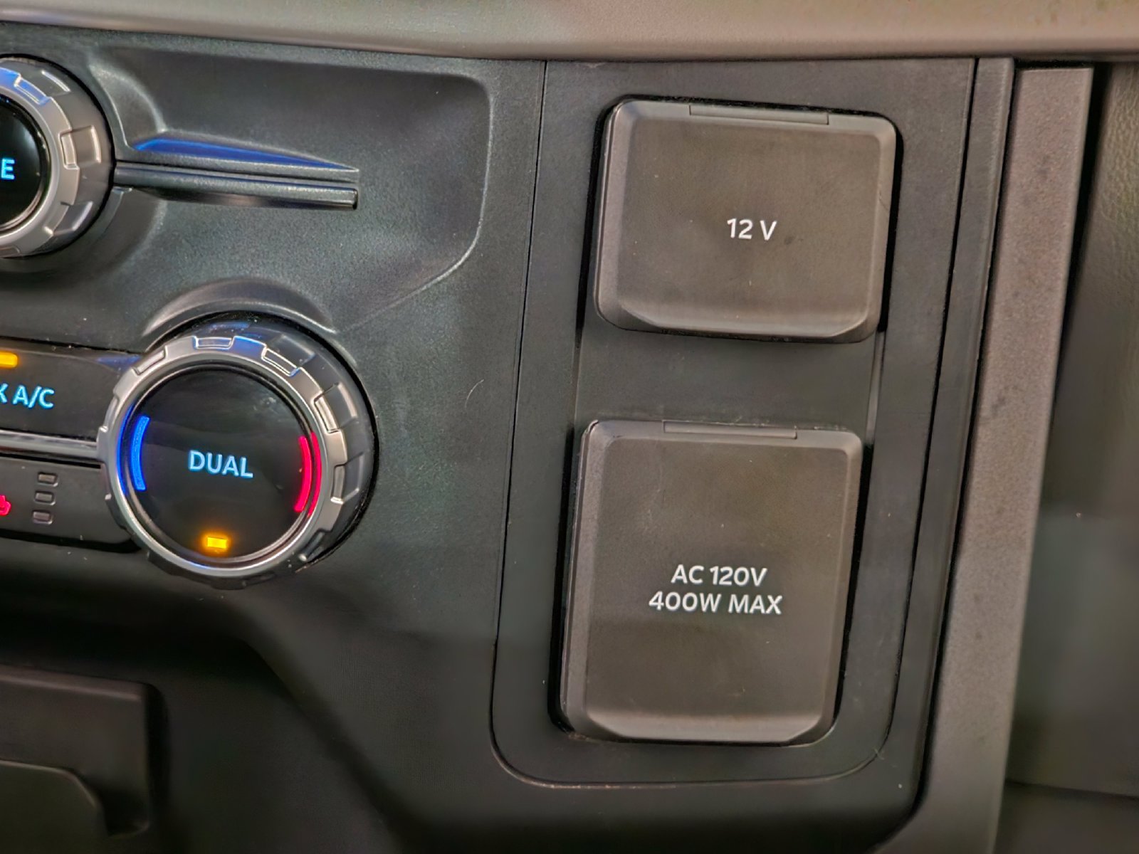 Used 2022 Ford F150 XLT w/ Equipment Group 302A High AWD/4WD image 14