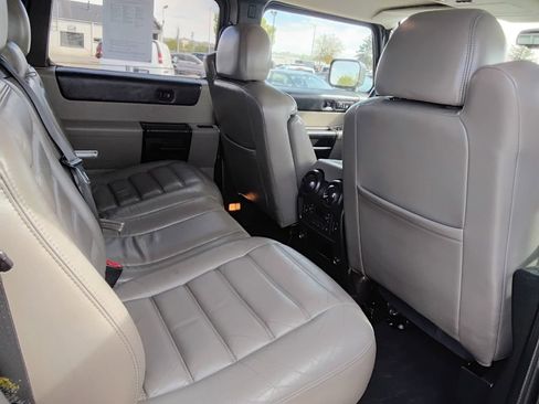 Used 2005 HUMMER H2 image 18