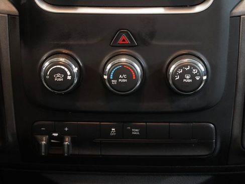 Used 2014 RAM 1500 Express image 20