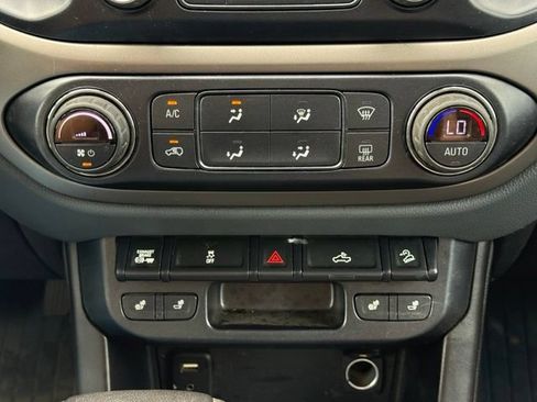 Used 2018 Chevrolet Colorado Z71 AWD/4WD image 26