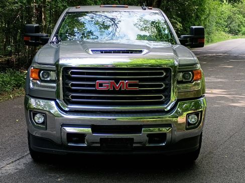 Used 2017 GMC Sierra 2500 SLT AWD/4WD image 1