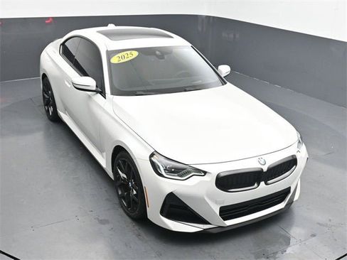 Used 2025 BMW 230i xDrive Coupe w/ M Sport Package image 28