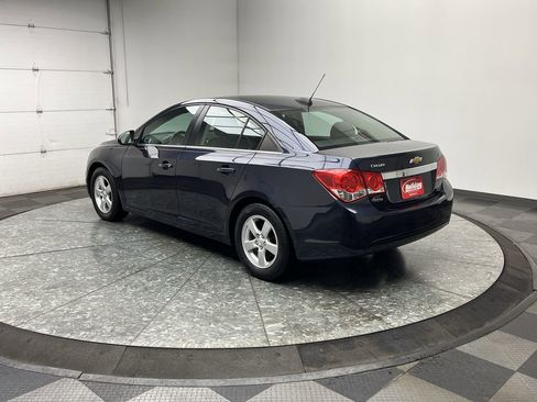 Used 2015 Chevrolet Cruze LT image 2