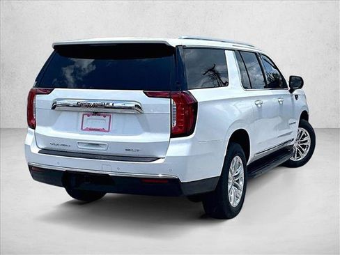 Used 2021 GMC Yukon XL SLT w/ SLT Premium Package RWD image 2
