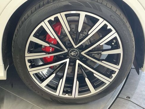 Used 2024 Maserati Grecale Trofeo AWD/4WD image 14