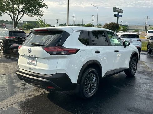 Used 2021 Nissan Rogue S FWD image 4