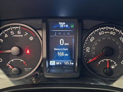 Used 2021 Toyota Tacoma SR image 16