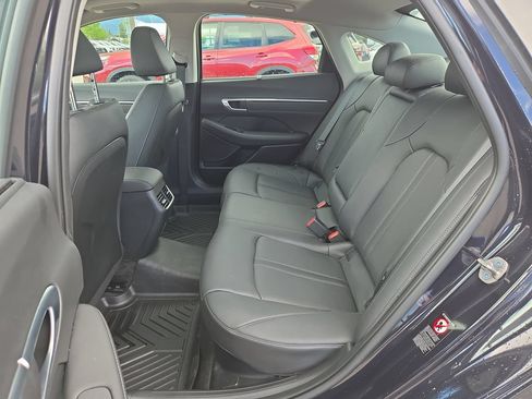 Used 2023 Hyundai Sonata Limited w/ Cargo Package FWD image 15