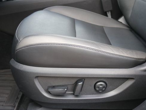 Certified 2025 INFINITI QX50 Luxe image 16