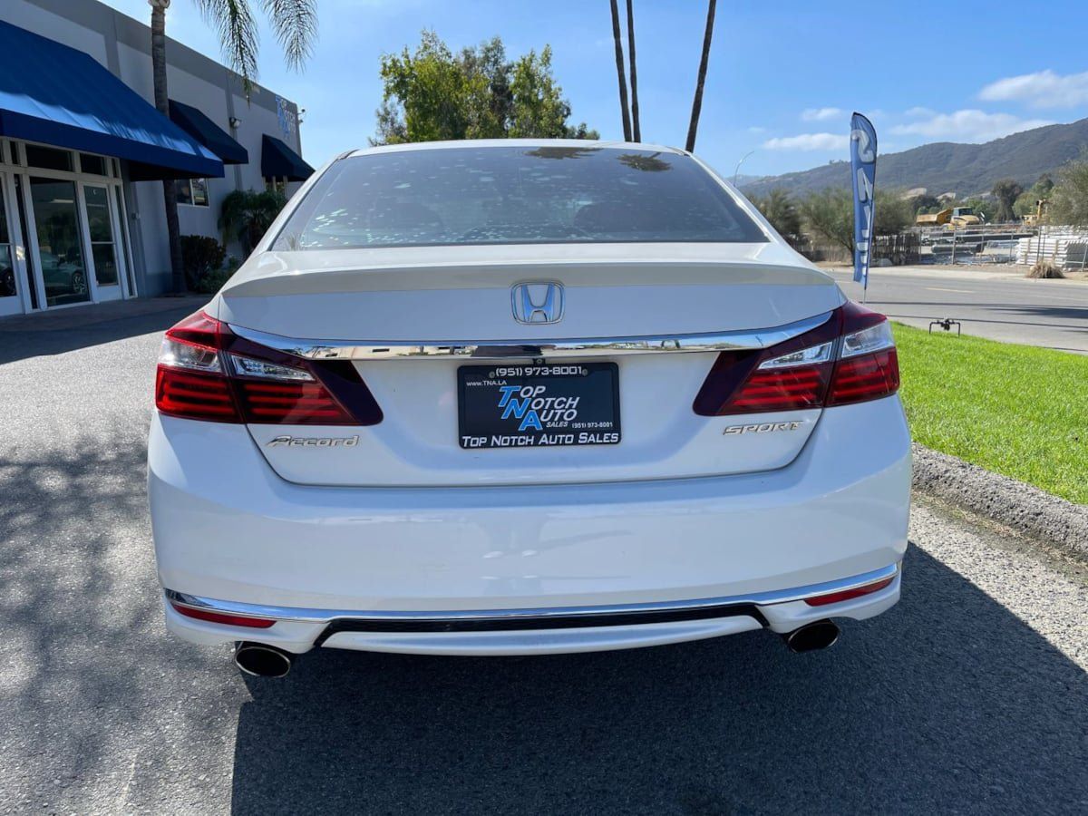Used 2017 Honda Accord Sport image 6