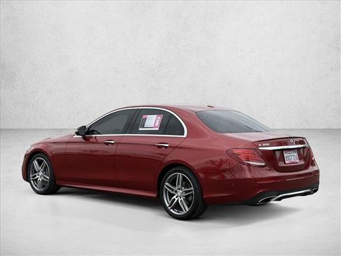 Used 2017 Mercedes-Benz E 300 image 7