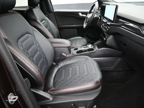 Certified 2023 Ford Escape ST-Line Elite w/ Premium Technology Package AWD/4WD image 12