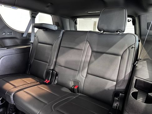 Certified 2024 GMC Yukon XL Denali w/ Denali Reserve Package AWD/4WD image 15