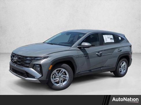 New 2026 Hyundai Tucson SE FWD image 1