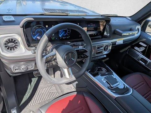 New 2026 Mercedes-Benz G 580 w/ EQ Technology image 3