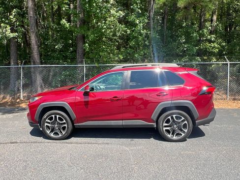 Used 2019 Toyota RAV4 Adventure AWD/4WD image 2