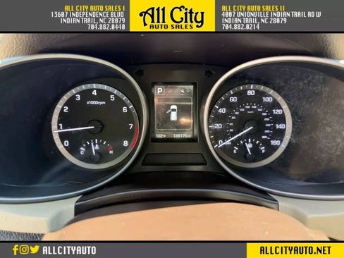 Used 2018 Hyundai Santa Fe Sport w/ 2.4L Value Package 02 FWD image 18