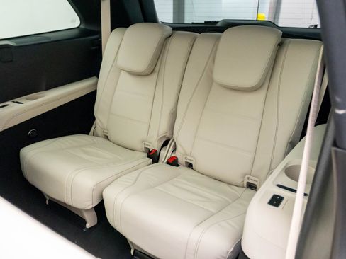 New 2026 Mercedes-Benz GLS 580 4MATIC image 19