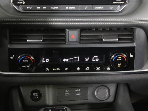Certified 2024 Nissan Rogue SV w/ SV Premium Package FWD image 20