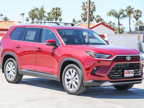 New 2026 Toyota Grand Highlander AWD image 4