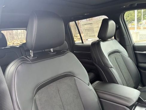 New 2026 Jeep Grand Cherokee Altitude AWD/4WD image 28