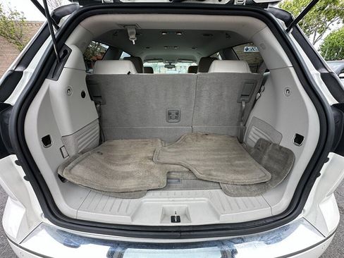 Used 2015 Buick Enclave Leather FWD image 11