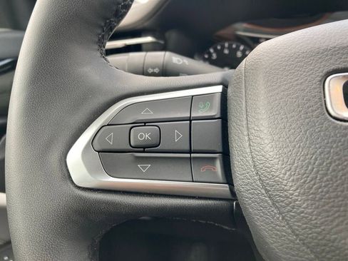Used 2025 Jeep Compass Limited AWD/4WD image 13