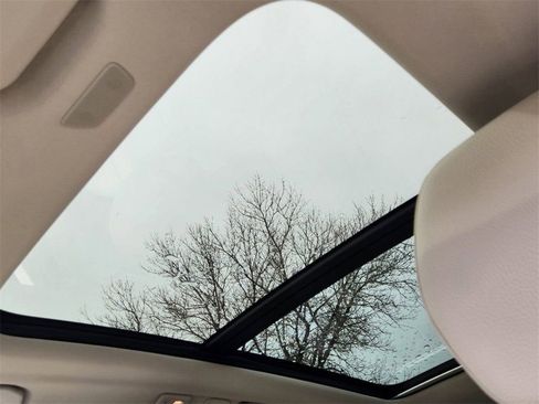 New 2025 Volvo XC60 B5 Core w/ Climate Package image 16