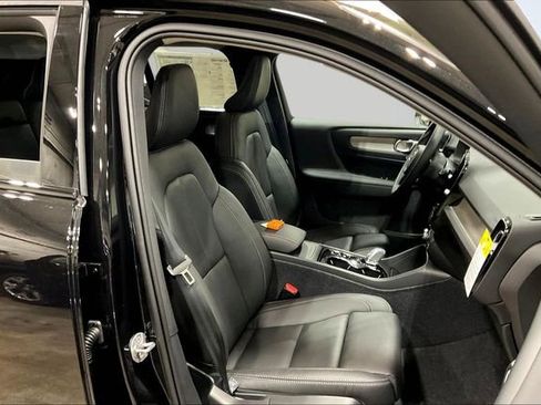 New 2026 Volvo XC40 B5 Plus w/ Climate Package AWD/4WD image 14