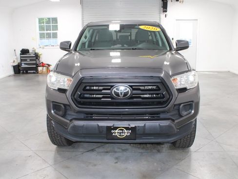 Used 2020 Toyota Tacoma SR w/ SR Convenience Package RWD image 4