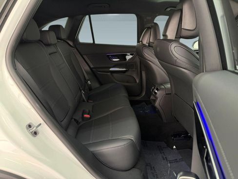 Certified 2024 Mercedes-Benz GLC 300 image 28