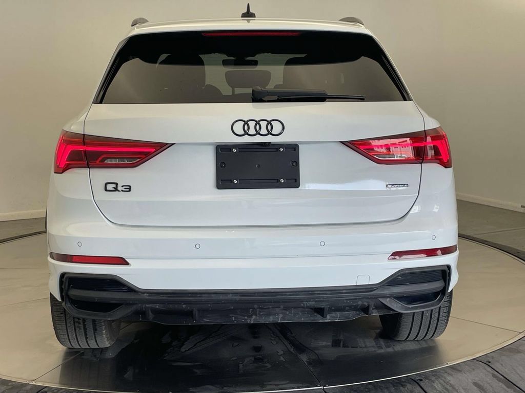 Used 2025 Audi Q3 2.0T Premium Plus w/ Premium Plus Package AWD/4WD image 6