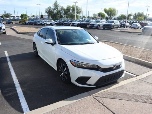 Certified 2024 Honda Civic EX image 3