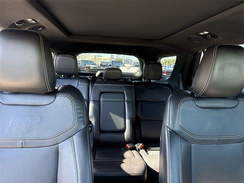 Used 2022 Ford Explorer ST w/ Equipment Group 401A image 22