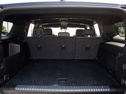 Used 2024 GMC Hummer EV 2X AWD/4WD image 16