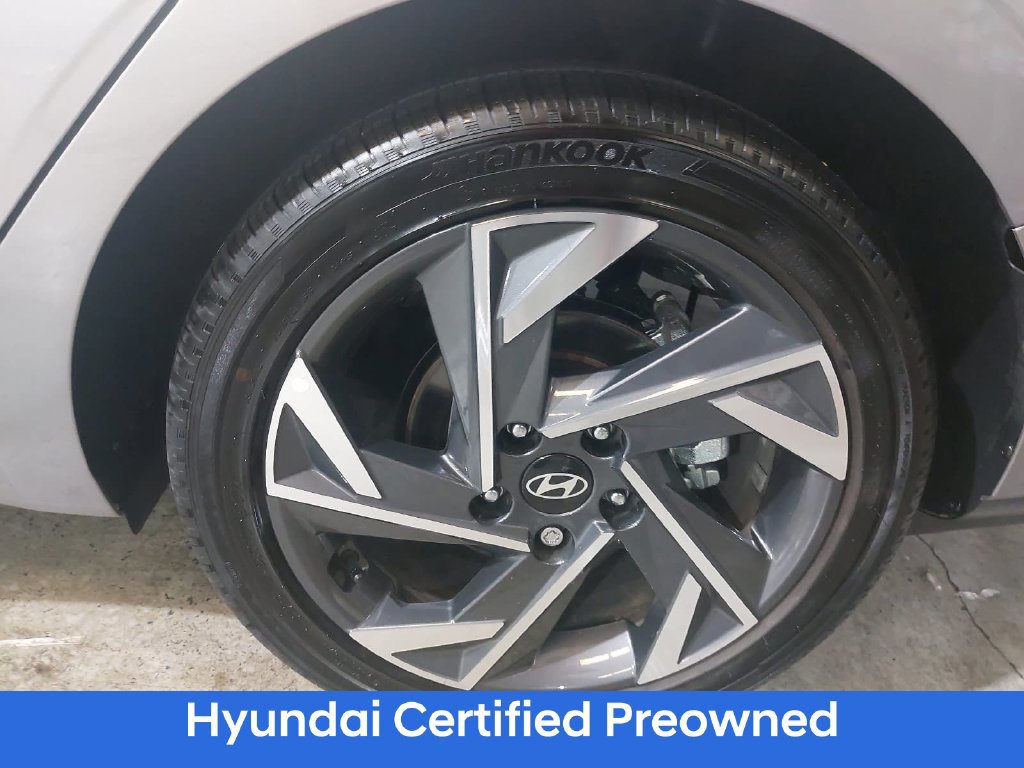 Certified 2025 Hyundai Elantra SEL FWD image 33