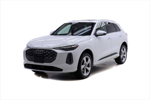 Certified 2025 Audi Q5 Premium AWD/4WD image 1
