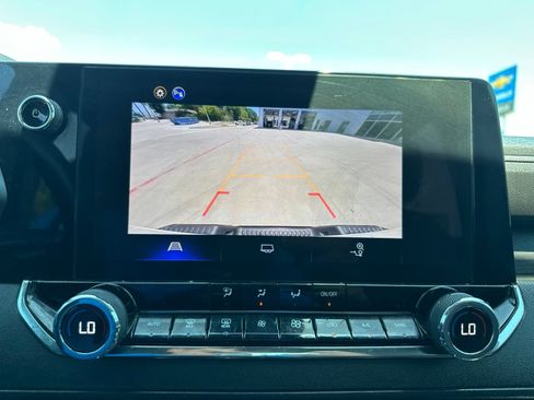 Certified 2025 Chevrolet Colorado Trail Boss AWD/4WD image 16