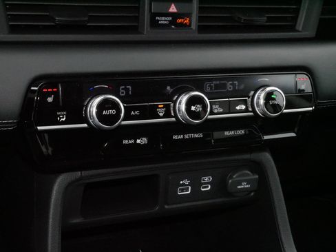 Certified 2025 Honda Pilot EX-L image 23