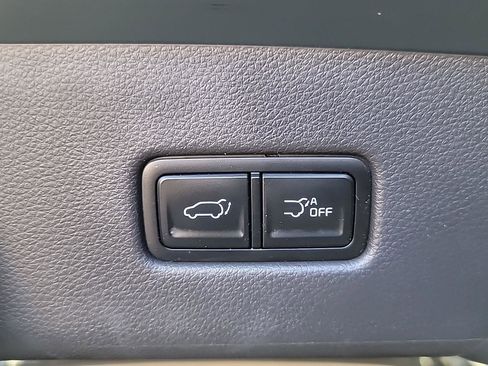 Used 2024 Kia Carnival SX FWD image 8
