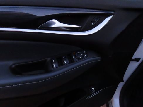 Used 2022 Buick Enclave Essence w/ Experience Buick Package image 22