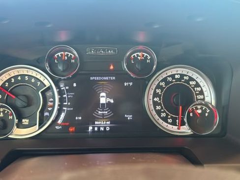 Used 2017 RAM 1500 Laramie w/ Convenience Group AWD/4WD image 10