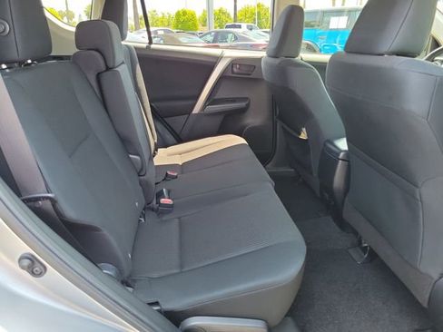 Used 2018 Toyota RAV4 LE w/ All Weather Liner Package FWD image 15