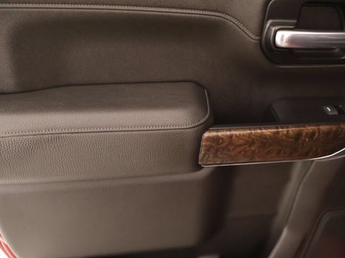 Used 2019 GMC Sierra 1500 Denali AWD/4WD image 16