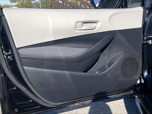 Certified 2025 Toyota Corolla LE image 20