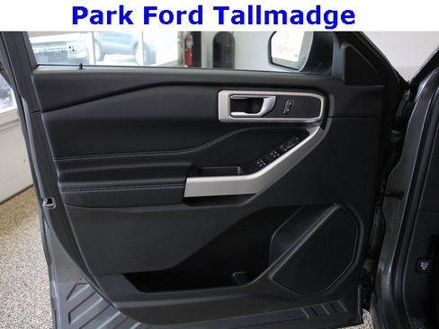 Used 2022 Ford Explorer XLT w/ Equipment Group 202A image 11