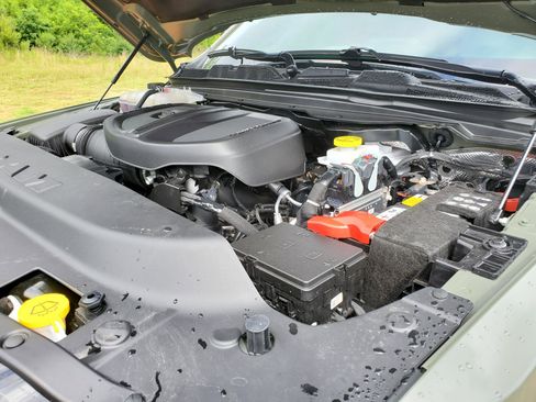 Used 2026 RAM 1500 Laramie w/ Night Edition AWD/4WD image 14