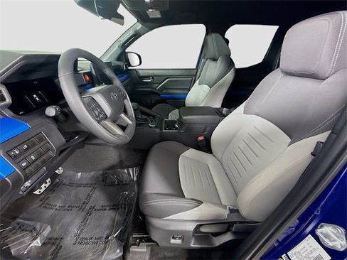 Certified 2025 Toyota Tacoma TRD Sport image 19
