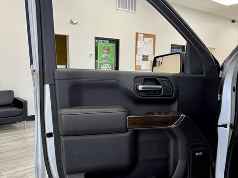 Used 2020 GMC Sierra 1500 Elevation w/ Elevation Value Package image 15